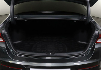 Подержанный автомобиль Kia K5 2021 года (18 фото)