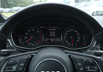 Подержанный автомобиль Audi A5 Coupe 2017 года (11 фото)