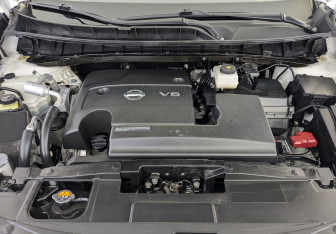 Подержанный автомобиль Nissan Murano Suv 2022 года (9 фото)