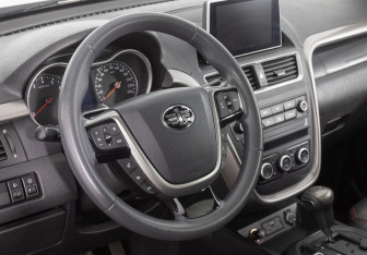 Подержанный автомобиль FAW Besturn X80 2019 года (9 фото)