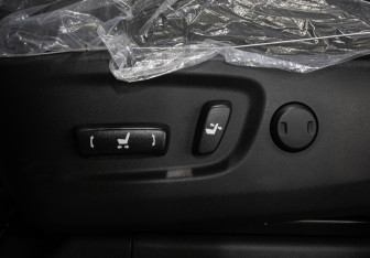 Новый Toyota Land Cruiser Prado 2022 (23 фото)