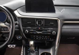 Подержанный автомобиль Lexus RX 2015 года (15 фото)