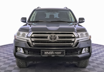 Подержанный автомобиль Toyota Land Cruiser Suv 2019 года (2 фото)