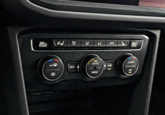 Подержанный автомобиль Volkswagen Tiguan 2019 года (21 фото)
