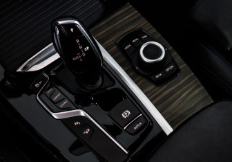 Подержанный автомобиль BMW X4 2018 года (19 фото)