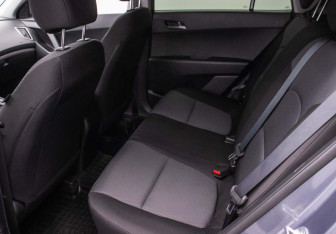 Подержанный автомобиль Hyundai Creta 2019 года (11 фото)