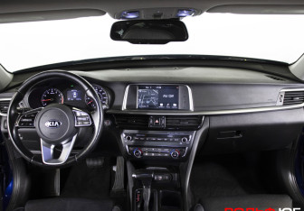Подержанный автомобиль Kia Optima Sedan 2019 года (15 фото)