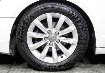Подержанный автомобиль Audi A3 Sedan 2013 года (22 фото)
