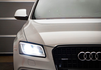 Подержанный автомобиль Audi Q5 2013 года (27 фото)