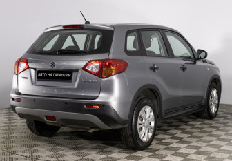 Подержанный автомобиль Suzuki Vitara 2015 года (3 фото)