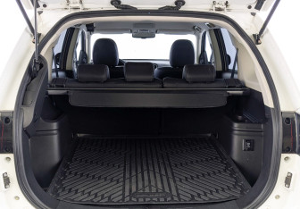 Подержанный автомобиль Mitsubishi Outlander 2019 года (10 фото)