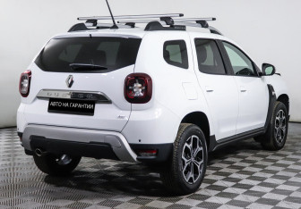 Подержанный автомобиль Renault Duster 2021 года (3 фото)