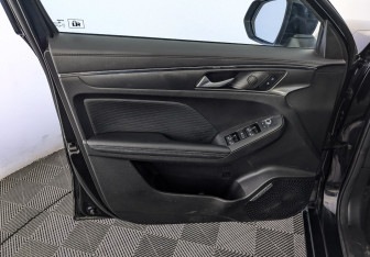 Подержанный автомобиль Haval Jolion 2023 года (19 фото)