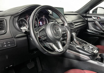 Подержанный автомобиль Mazda CX-9 2021 года (13 фото)