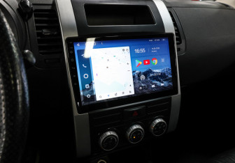 Подержанный автомобиль Nissan X-Trail 2011 года (18 фото)