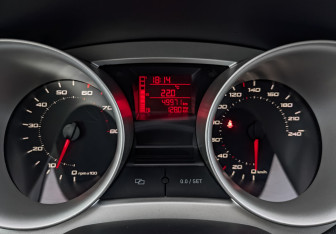 Подержанный автомобиль SEAT Ibiza Wagon 2011 года (16 фото)