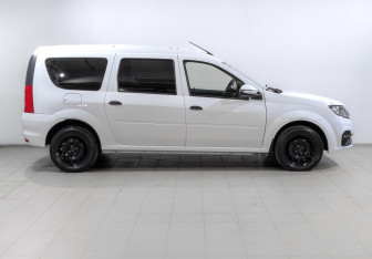 Подержанный автомобиль LADA (ВАЗ) Largus Wagon 2024 года (4 фото)
