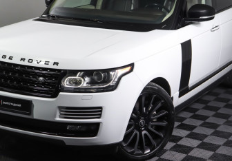 Подержанный автомобиль Land Rover Range Rover 2013 года (27 фото)