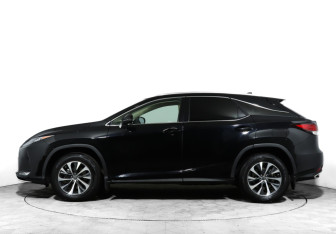 Подержанный автомобиль Lexus RX 2022 года (8 фото)