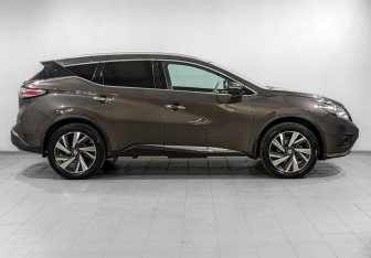 Подержанный автомобиль Nissan Murano Suv 2021 года (4 фото)