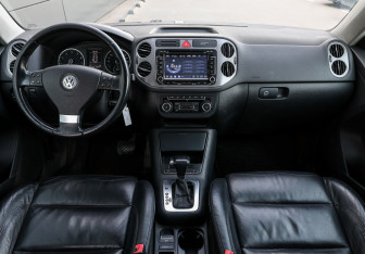 Подержанный автомобиль Volkswagen Tiguan 2010 года (12 фото)
