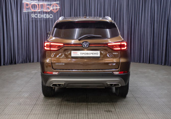 Подержанный автомобиль Changan CS75 2020 года (6 фото)