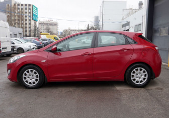 Подержанный автомобиль Hyundai i30 Hatchback 2012 года (4 фото)