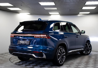 Подержанный автомобиль Geely Monjaro 2023 года (27 фото)