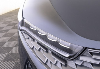 Подержанный автомобиль Kia K5 2021 года (11 фото)