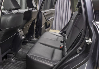 Подержанный автомобиль Subaru Forester Suv 2017 года (12 фото)