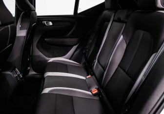 Новый Volvo XC40 2024 (11 фото)