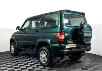 Подержанный автомобиль УАЗ Patriot 2016 года (7 фото)