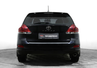 Подержанный автомобиль Toyota Venza 2014 года (6 фото)