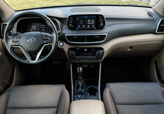 Подержанный автомобиль Hyundai Tucson 2019 года (12 фото)