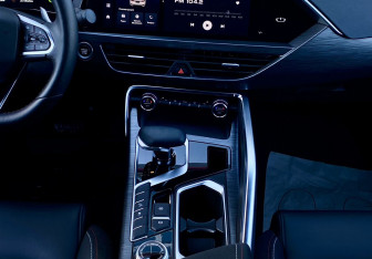 Подержанный автомобиль Knewstar 001 2024 года (14 фото)