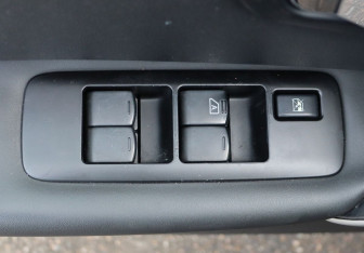 Подержанный автомобиль Nissan Qashqai 2008 года (11 фото)