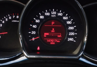 Подержанный автомобиль Kia Ceed Wagon 2013 года (12 фото)