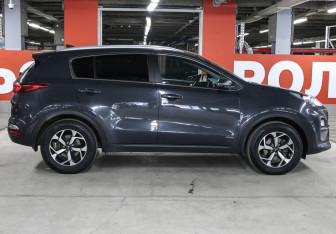 Подержанный автомобиль Kia Sportage 2021 года (4 фото)