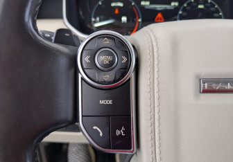 Подержанный автомобиль Land Rover Range Rover 2015 года (20 фото)