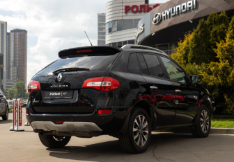 Подержанный автомобиль Renault Koleos 2013 года (4 фото)