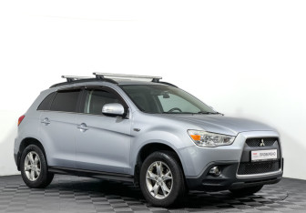 Подержанный автомобиль Mitsubishi ASX 2012 года (3 фото)
