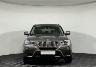 Подержанный автомобиль BMW X3 2013 года (3 фото)