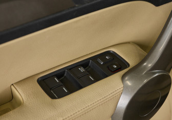 Подержанный автомобиль Honda CR-V 2008 года (11 фото)