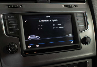 Подержанный автомобиль Volkswagen Golf Hatchback 2014 года (16 фото)
