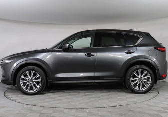 Подержанный автомобиль Mazda CX-5 2021 года (8 фото)