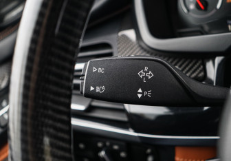 Подержанный автомобиль BMW X5 M 2015 года (28 фото)