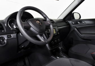 Подержанный автомобиль Skoda Yeti 2018 года (11 фото)