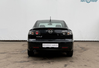 Подержанный автомобиль Mazda 3 Sedan 2007 года (6 фото)