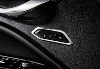 Подержанный автомобиль Geely Tugella 2023 года (20 фото)