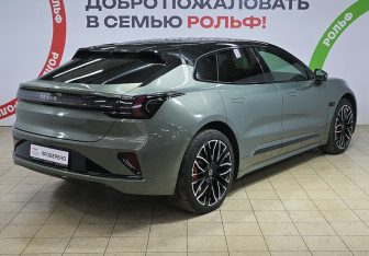 Подержанный автомобиль Zeekr 001 2024 года (4 фото)